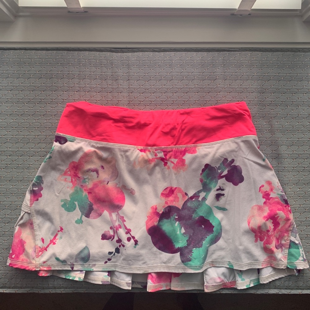 Lululemon Pace Setter Skirt Blurred Blossom Size 4